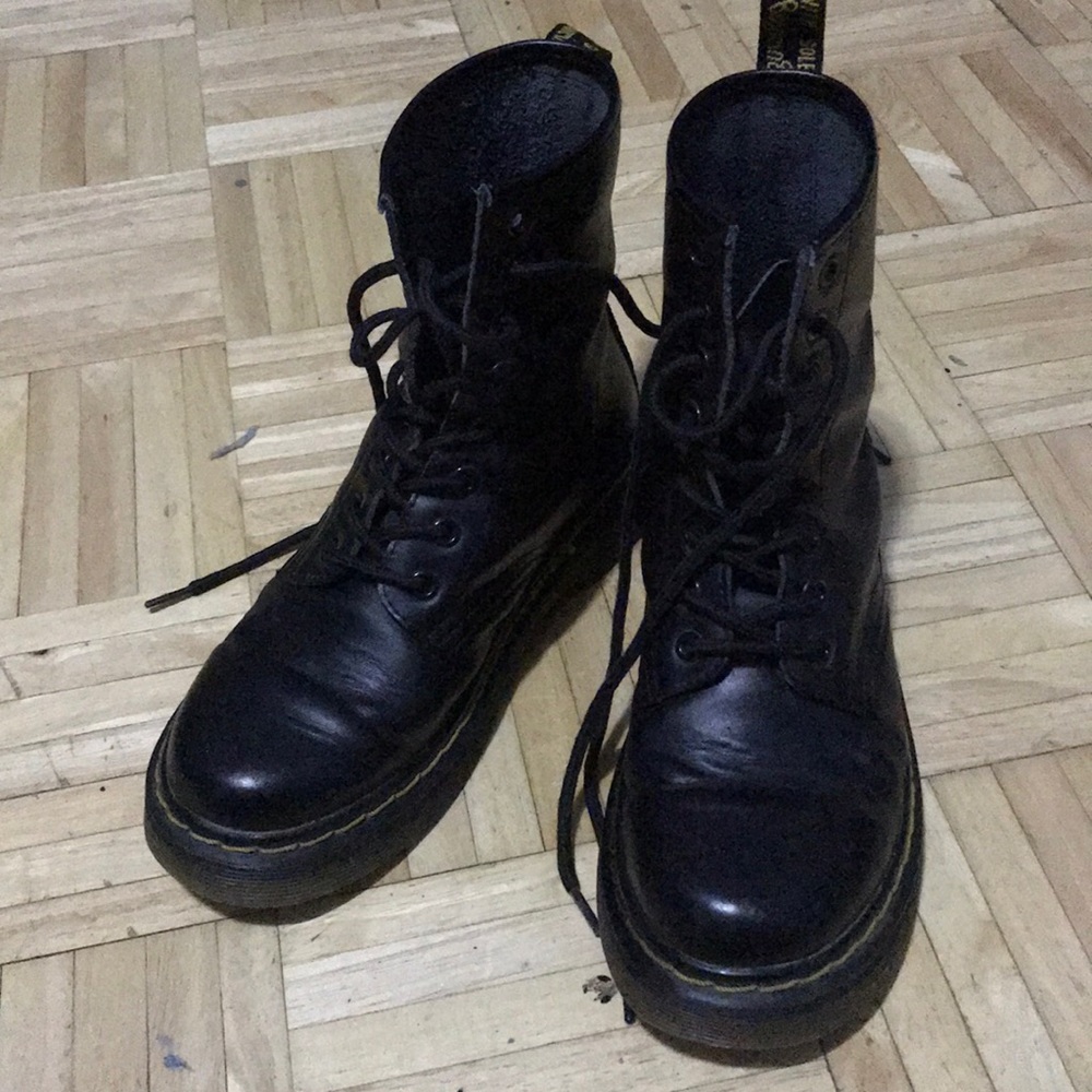 Genuine leather combat boots